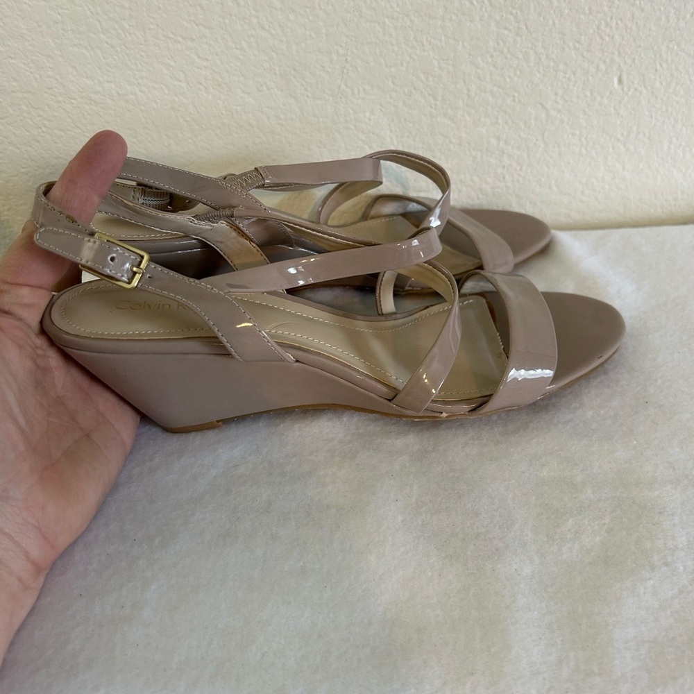 New Calvin Klein Tahan Wedge Sandal Size 9.5